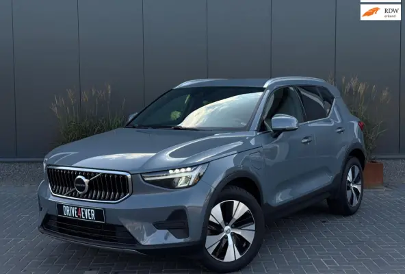 1.5 T4 Plug-in hybrid Core Bright FACELIFT M24 NAVI|CLIMATE|CAMERA|LED