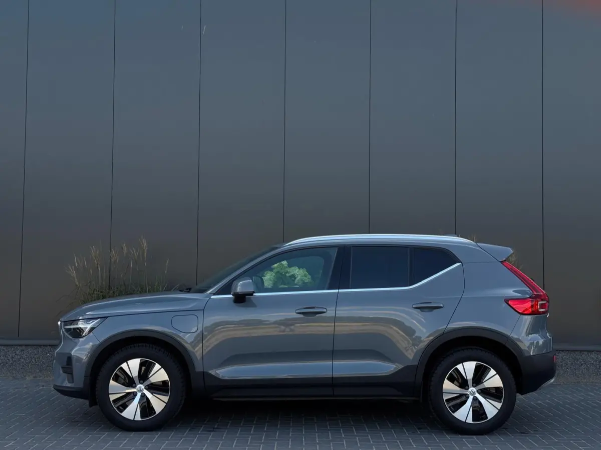 1.5 T4 Plug-in hybrid Core Bright FACELIFT M24 NAVI|CLIMATE|CAMERA|LED
