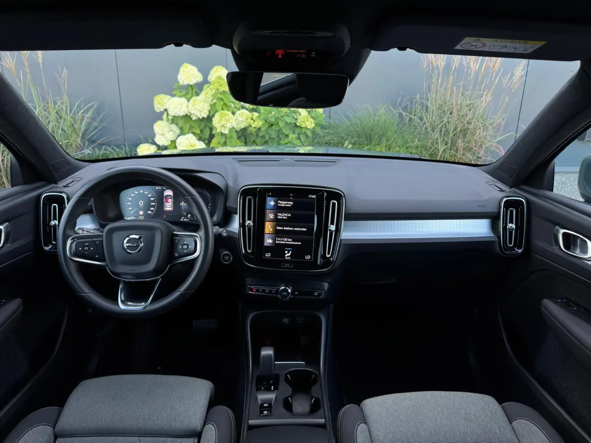 1.5 T4 Plug-in hybrid Core Bright FACELIFT M24 NAVI|CLIMATE|CAMERA|LED