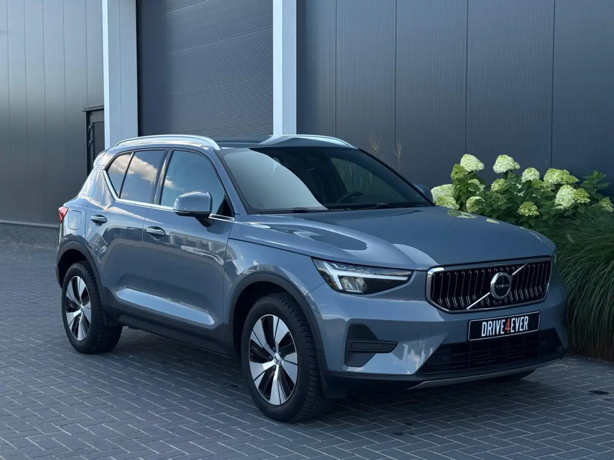 1.5 T4 Plug-in hybrid Core Bright FACELIFT M24 NAVI|CLIMATE|CAMERA|LED
