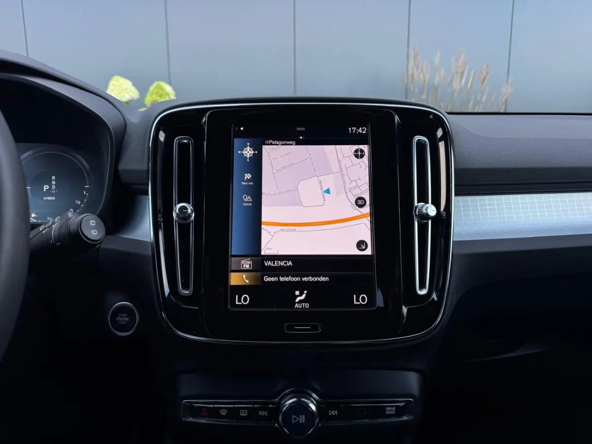 1.5 T4 Plug-in hybrid Core Bright FACELIFT M24 NAVI|CLIMATE|CAMERA|LED