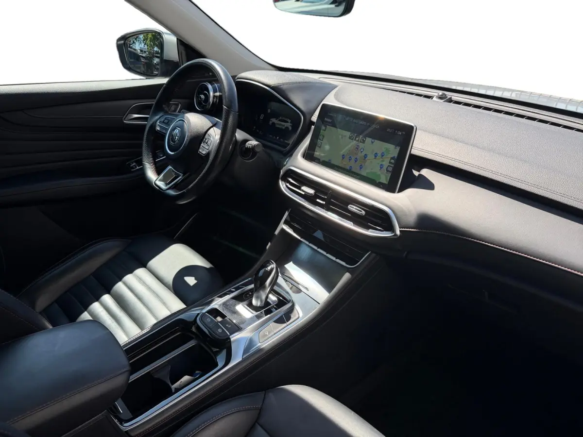 1.5 TGDI Luxury | Panoramadak | 360 camera | Cruise Control adaptief | Climate Control