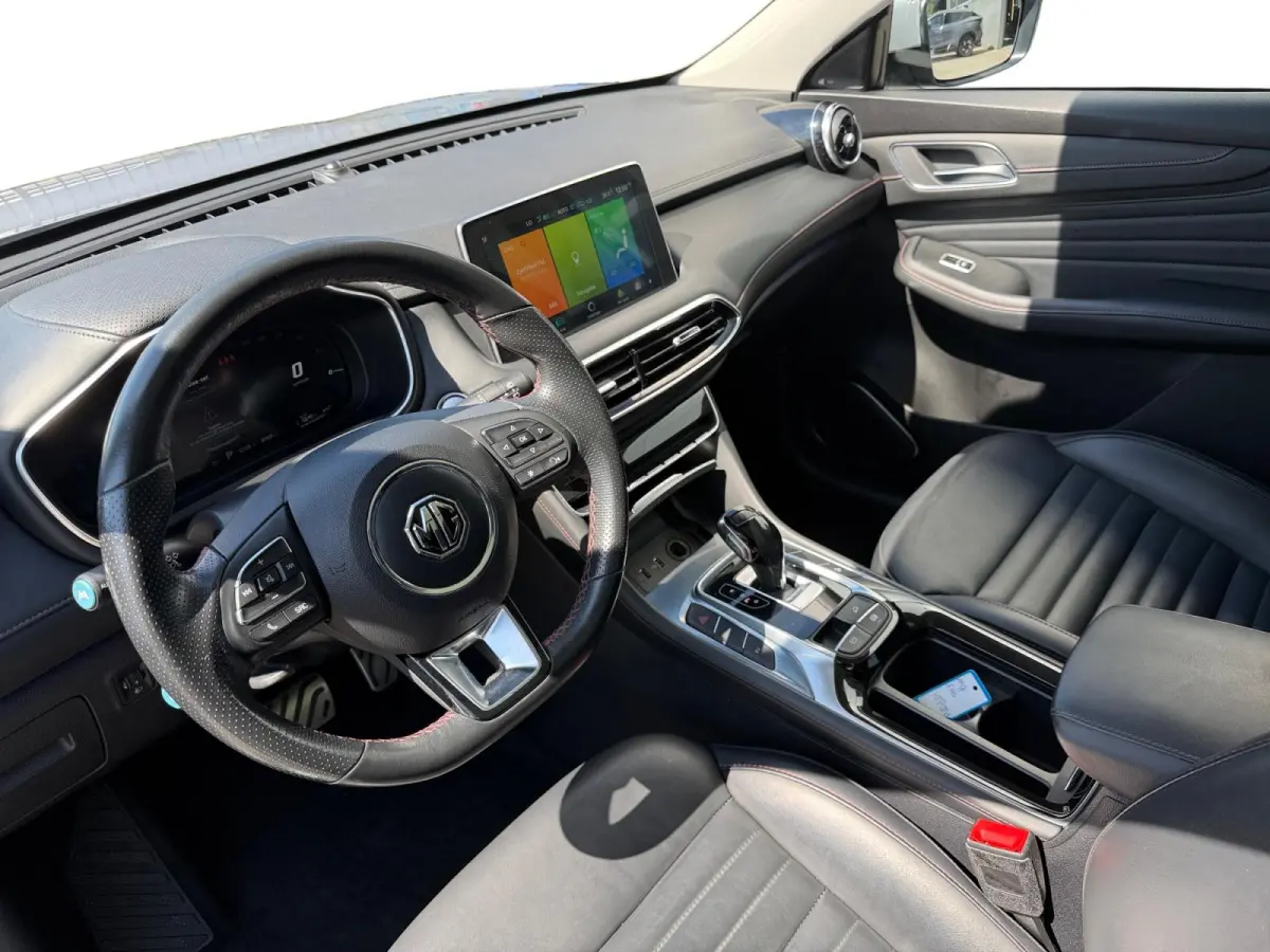 1.5 TGDI Luxury | Panoramadak | 360 camera | Cruise Control adaptief | Climate Control