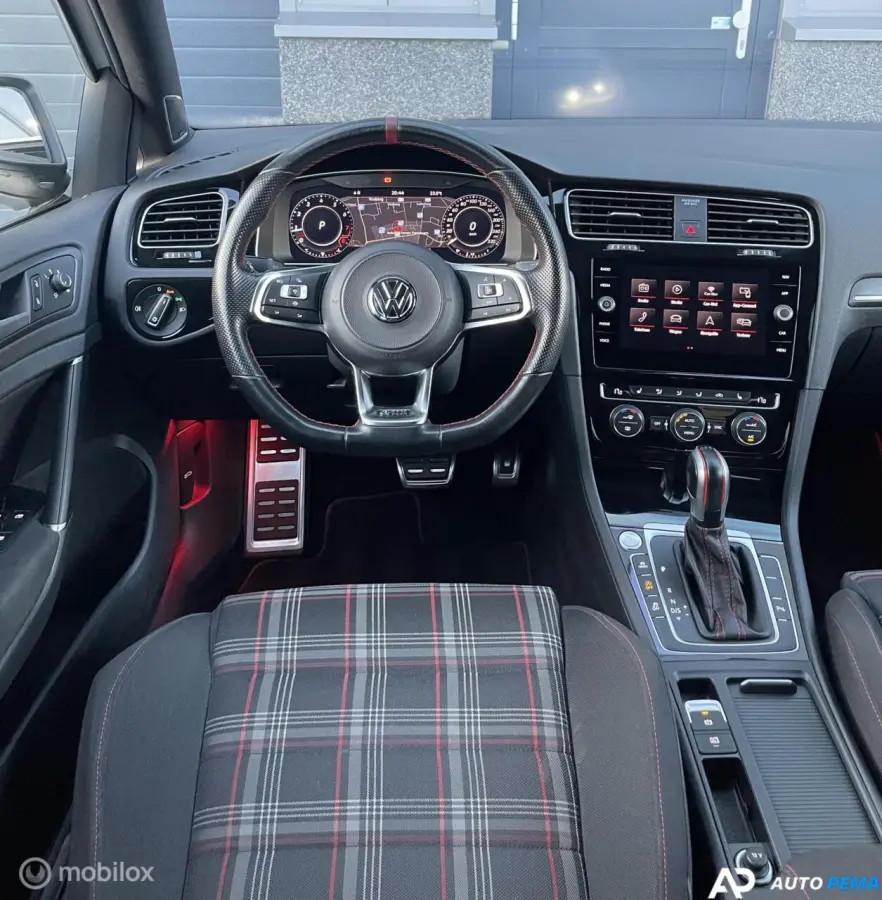 2.0 TSI GTI DSG Performance 245PK