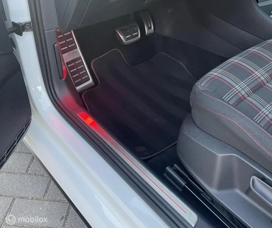 2.0 TSI GTI DSG Performance 245PK