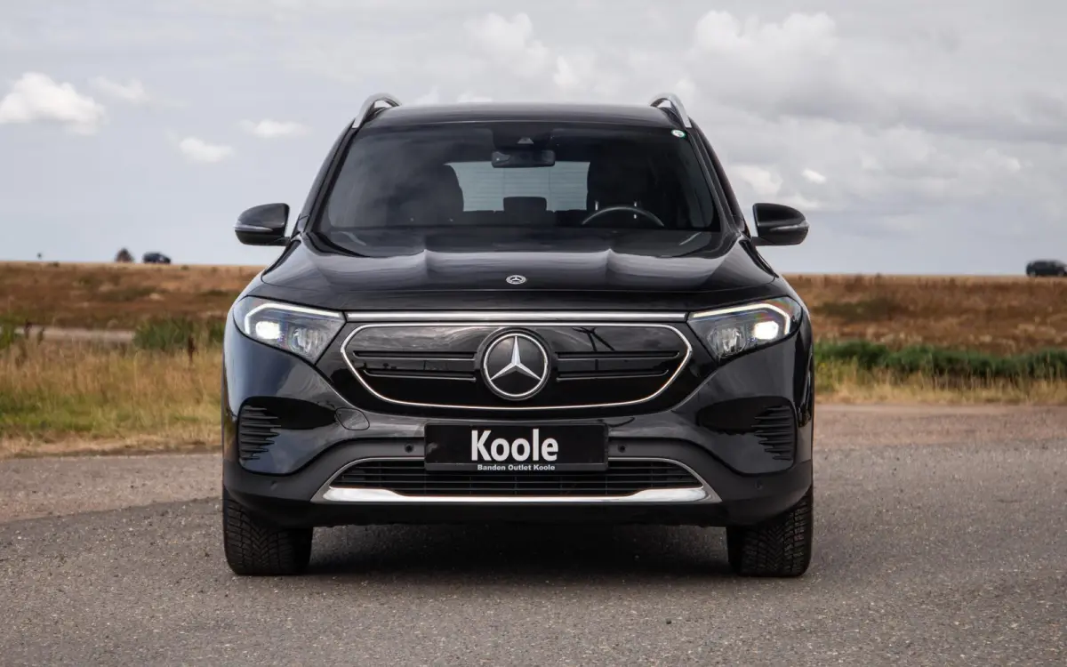 300 4MATIC AMG Line 67 kWh CARPLAY / CAMERA / SFEERVERLICHTING / LEER / STOELVERWARMING