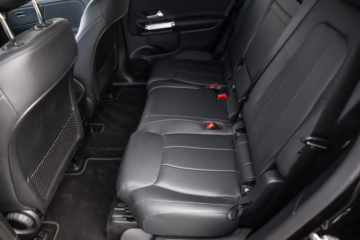 300 4MATIC AMG Line 67 kWh CARPLAY / CAMERA / SFEERVERLICHTING / LEER / STOELVERWARMING