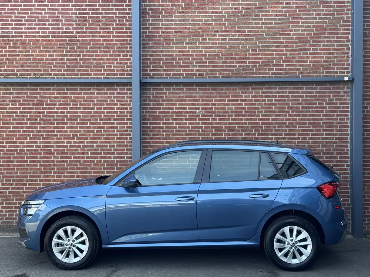 1.0 TSI Sport Business | Trekhaak wegklapbare | Navi/Carplay/Andriod | Achteruitrijcamera | Parkeersensoren | NL-auto |
