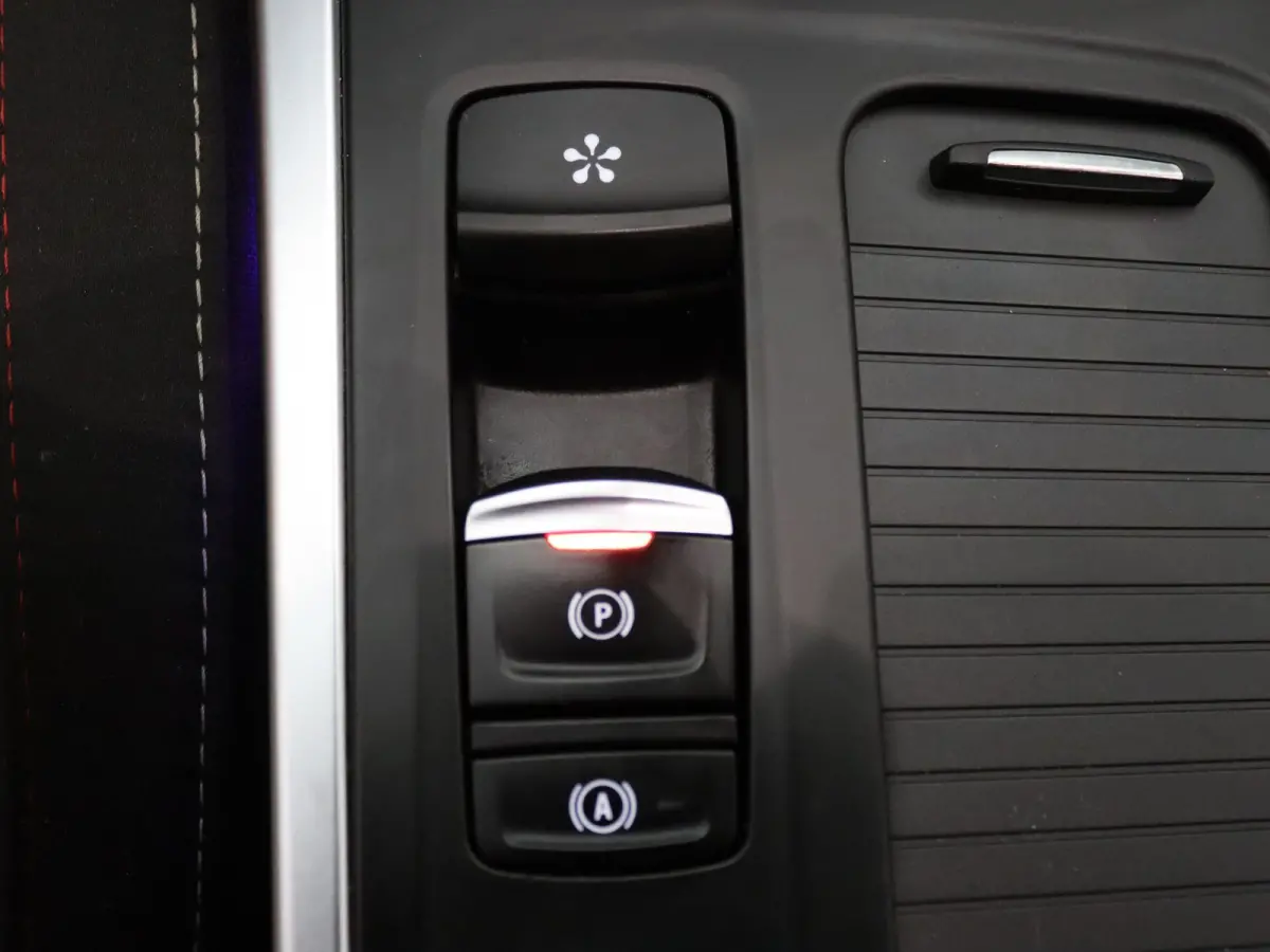 140pk TCe R.S. Line Apple Carplay/Android Auto | Trekhaak afneembaar.