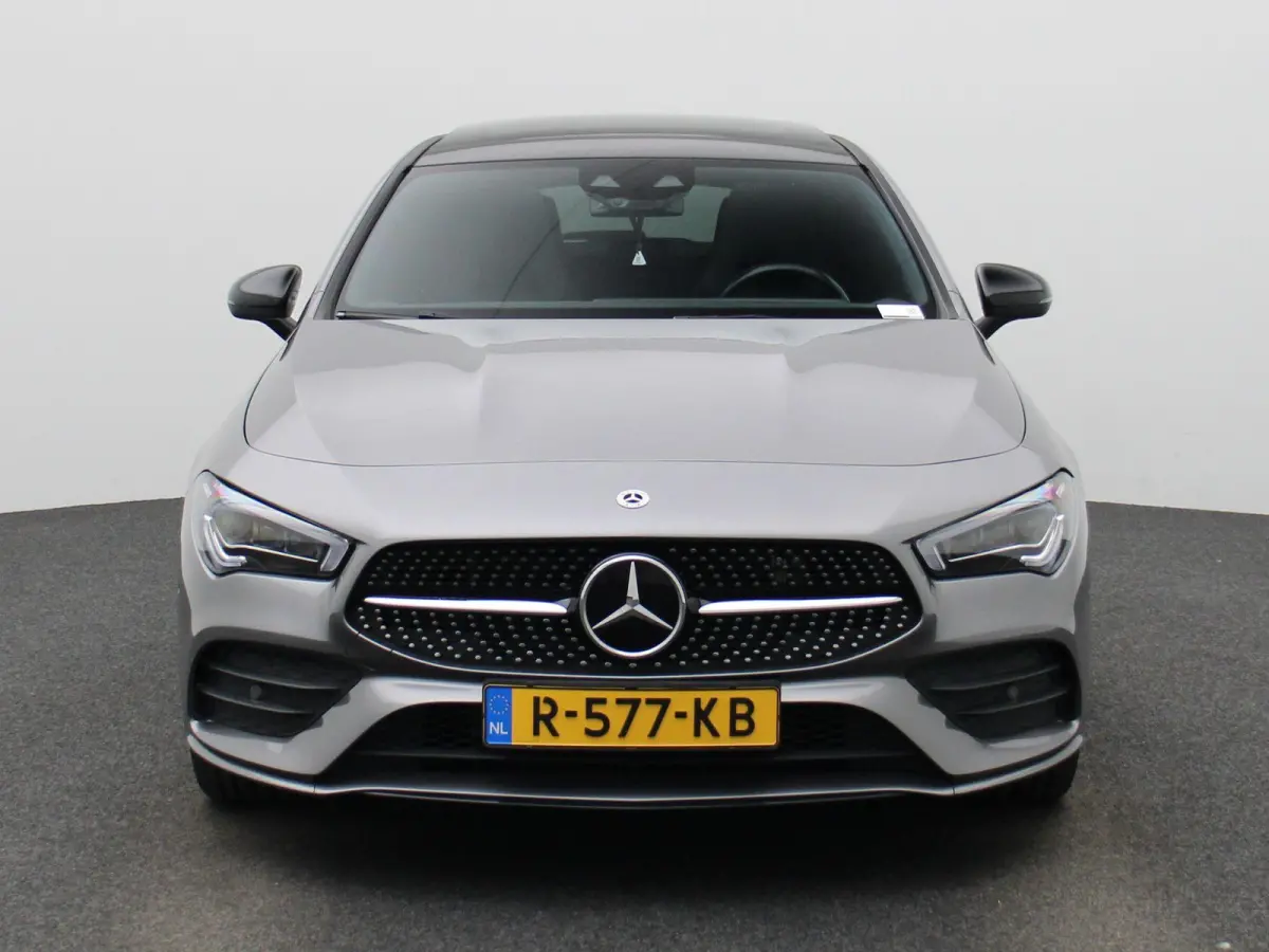 250 e Business Solution AMG Limited | Automaat | Apple Carplay / Android Auto | Panoramadak | Stoelverwarming | Sfeerverlichting | Achteruitrijcamera | Parkeersensoren |