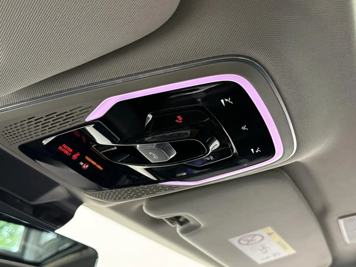 1.5 Panoramadak Navigatie Apple CarPlay Android Auto Camera Parkeerhulp Adaptive Cruise Control Dodehoekdetectie Stoelverwarming Climate Control Lichtmetalen velgen