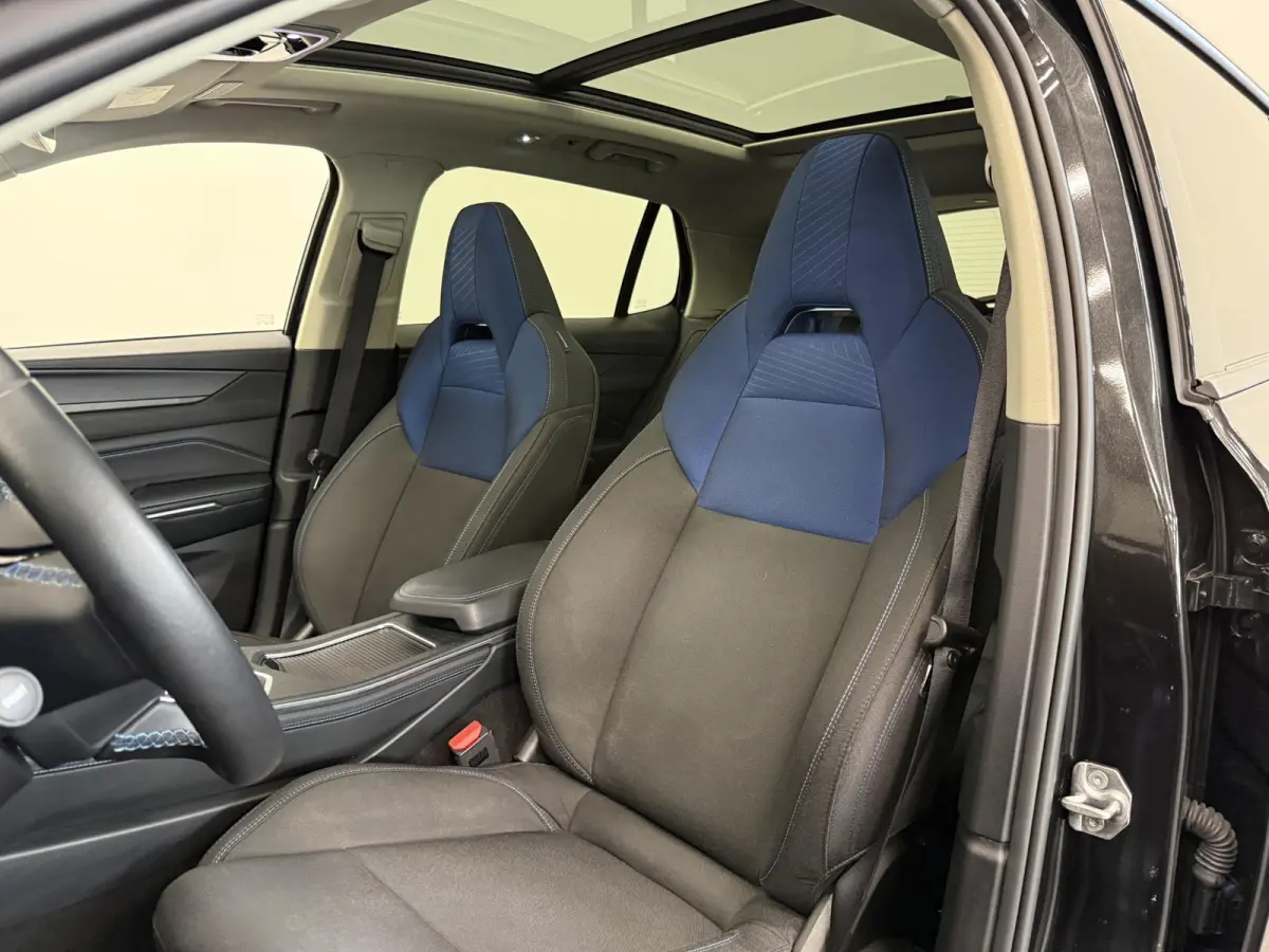 1.5 Panoramadak Navigatie Apple CarPlay Android Auto Camera Parkeerhulp Adaptive Cruise Control Dodehoekdetectie Stoelverwarming Climate Control Lichtmetalen velgen