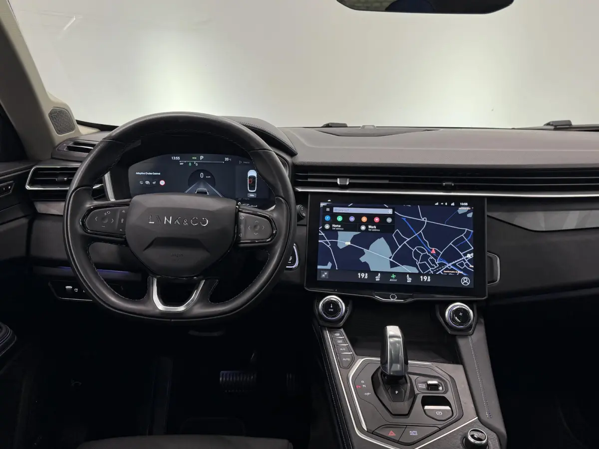 1.5 Panoramadak Navigatie Apple CarPlay Android Auto Camera Parkeerhulp Adaptive Cruise Control Dodehoekdetectie Stoelverwarming Climate Control Lichtmetalen velgen