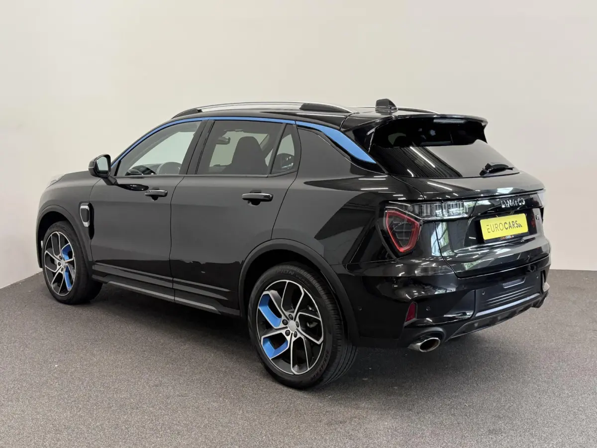 1.5 Panoramadak Navigatie Apple CarPlay Android Auto Camera Parkeerhulp Adaptive Cruise Control Dodehoekdetectie Stoelverwarming Climate Control Lichtmetalen velgen
