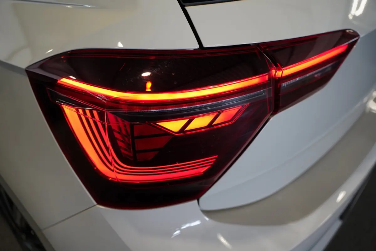 1.0 TSI 2x R-Line 110PK DSG Facelift Ascot IQ Matrix Led Navi Virtual ACC