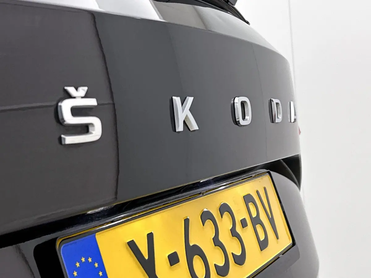 1.5 TSI ACT Business Edition | Automaat | Apple Carplay / Android Auto | Panoramadak | Parkeersensoren | Trekhaak |