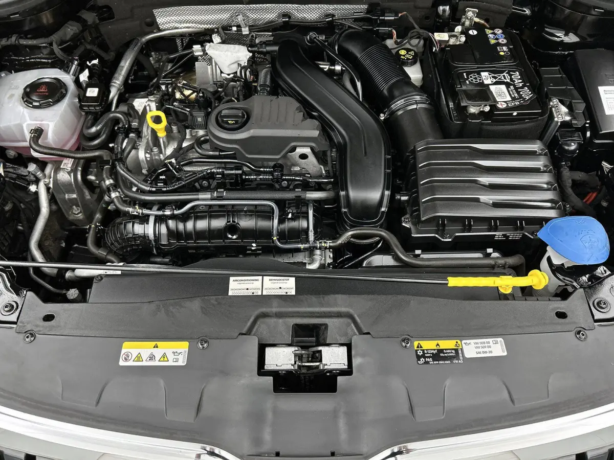 1.5 TSI ACT Business Edition | Automaat | Apple Carplay / Android Auto | Panoramadak | Parkeersensoren | Trekhaak |