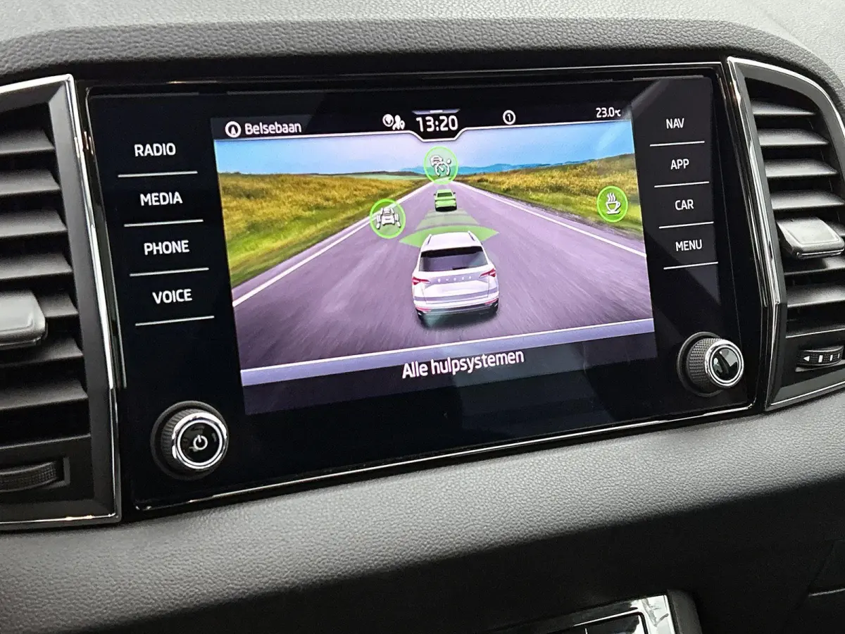 1.5 TSI ACT Business Edition | Automaat | Apple Carplay / Android Auto | Panoramadak | Parkeersensoren | Trekhaak |