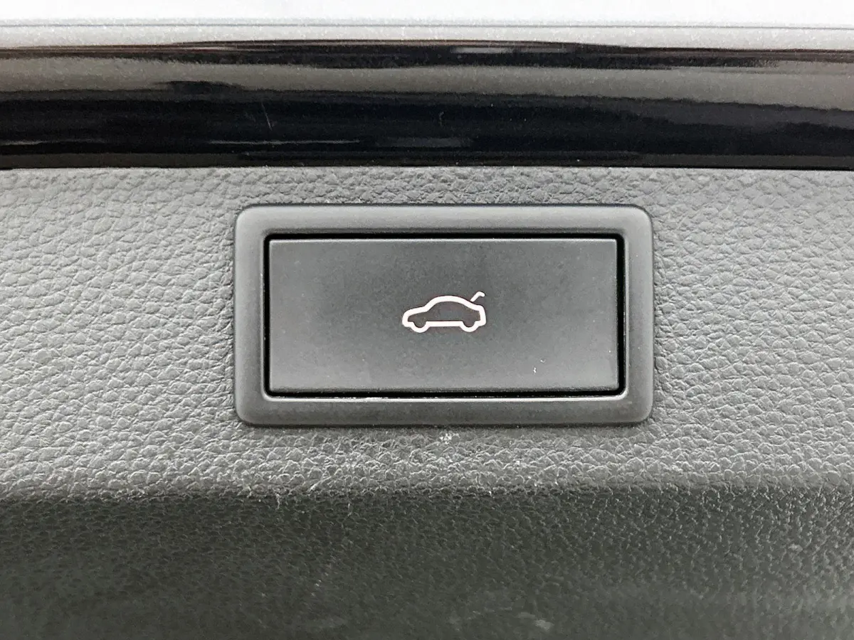 1.5 TSI ACT Business Edition | Automaat | Apple Carplay / Android Auto | Panoramadak | Parkeersensoren | Trekhaak |