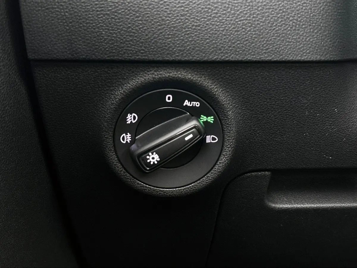 1.5 TSI ACT Business Edition | Automaat | Apple Carplay / Android Auto | Panoramadak | Parkeersensoren | Trekhaak |