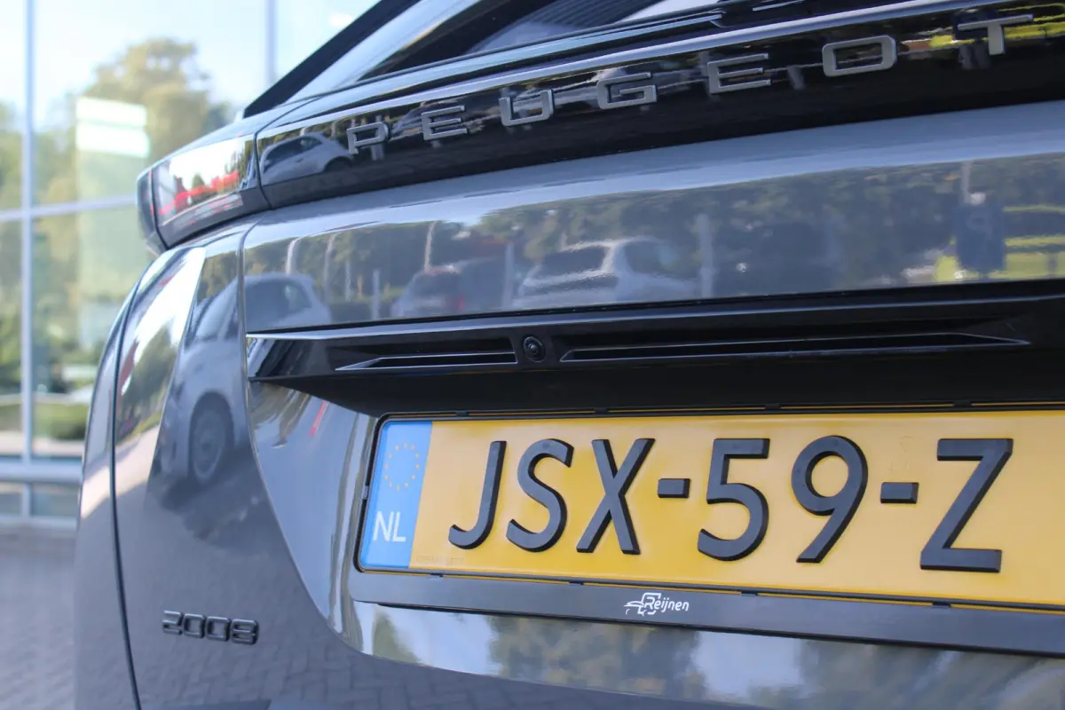 1.2 Hybrid 145PK AUTOMAAT GT PACK | ELEKTRISCH BEDIENBARE BESTUURDERSSTOEL | NAVIGATIE | FULL LED KOPLAMPEN | DRAADLOZE APPLE CARPLAY/ANDROID AUTO | ADAPTIVE CRUISE CONTROL | CAMERA VOOR + A