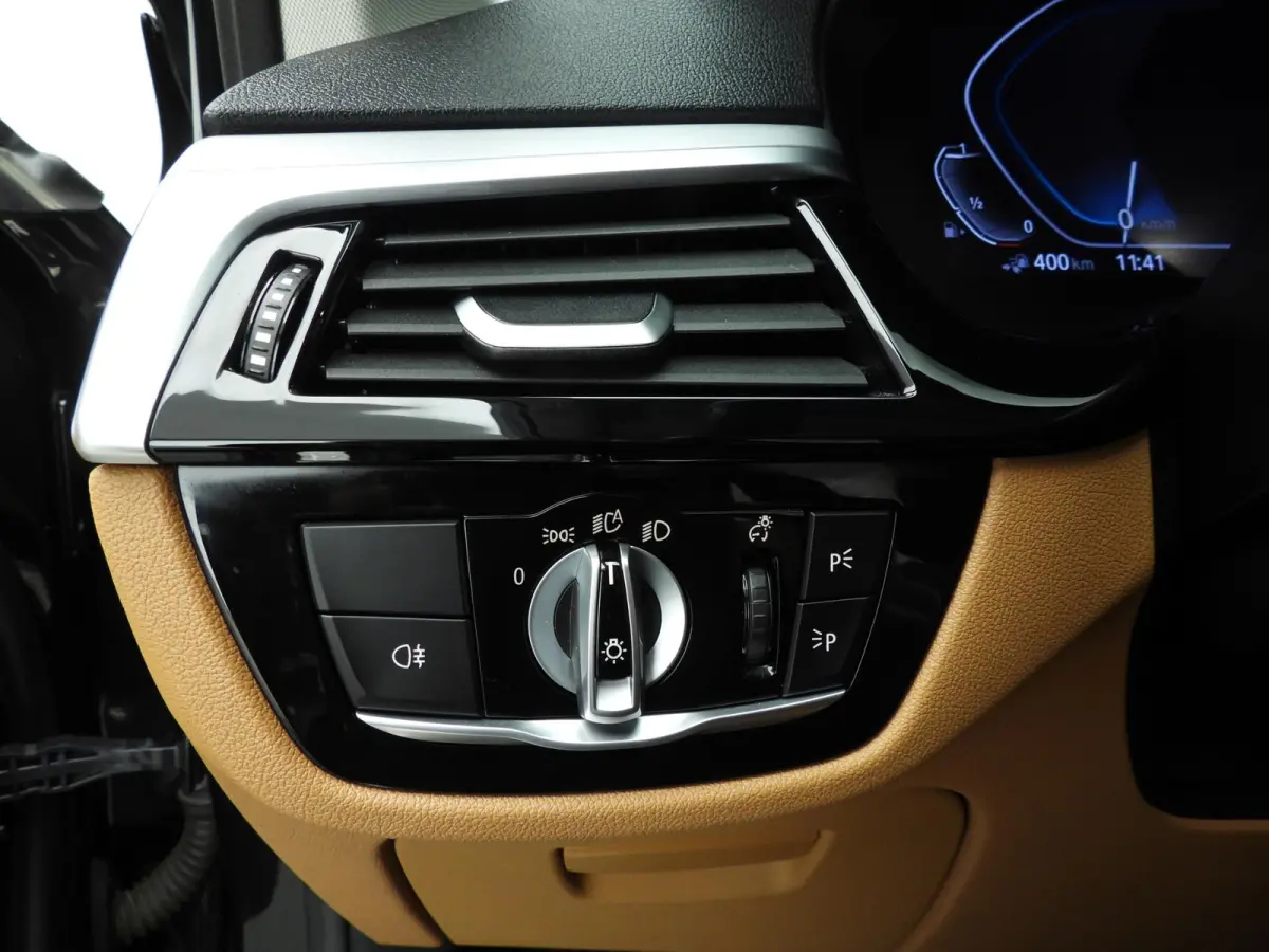 530e | Laserlicht | Leder | Navigatie | Comfortzetels | Clima | PDC | DAB | Alu 18 inch