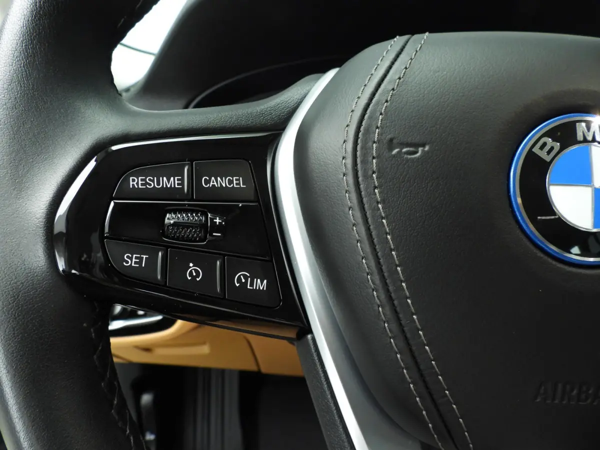 530e | Laserlicht | Leder | Navigatie | Comfortzetels | Clima | PDC | DAB | Alu 18 inch