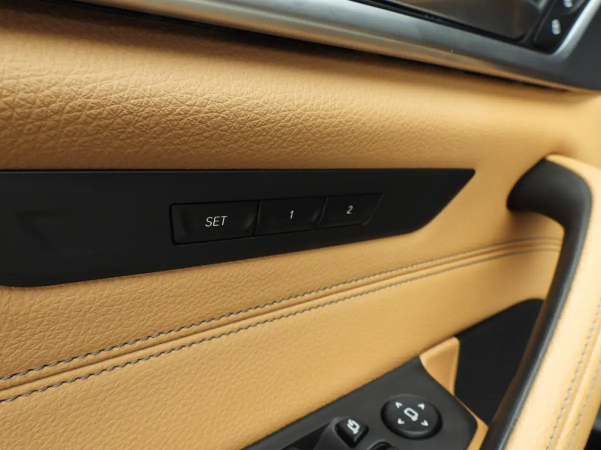 530e | Laserlicht | Leder | Navigatie | Comfortzetels | Clima | PDC | DAB | Alu 18 inch