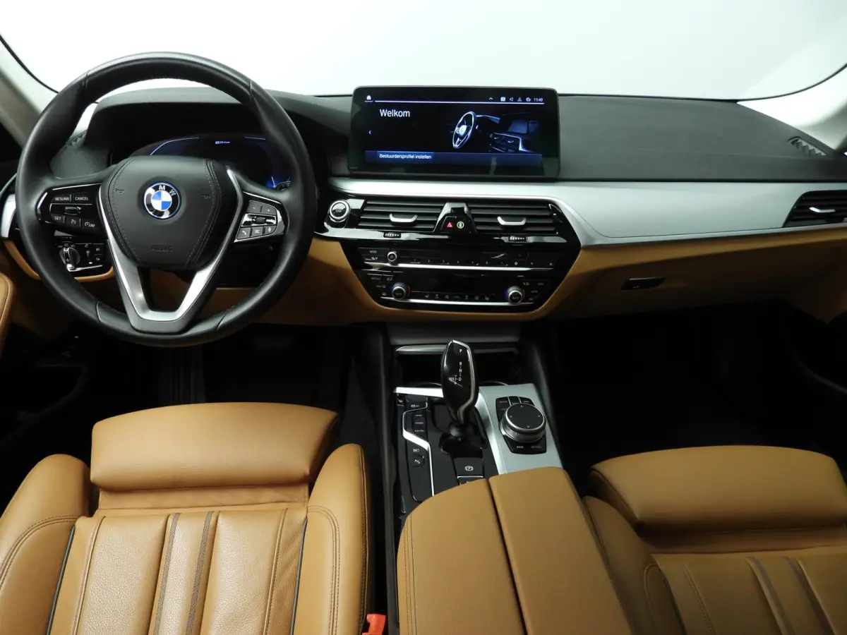 530e | Laserlicht | Leder | Navigatie | Comfortzetels | Clima | PDC | DAB | Alu 18 inch