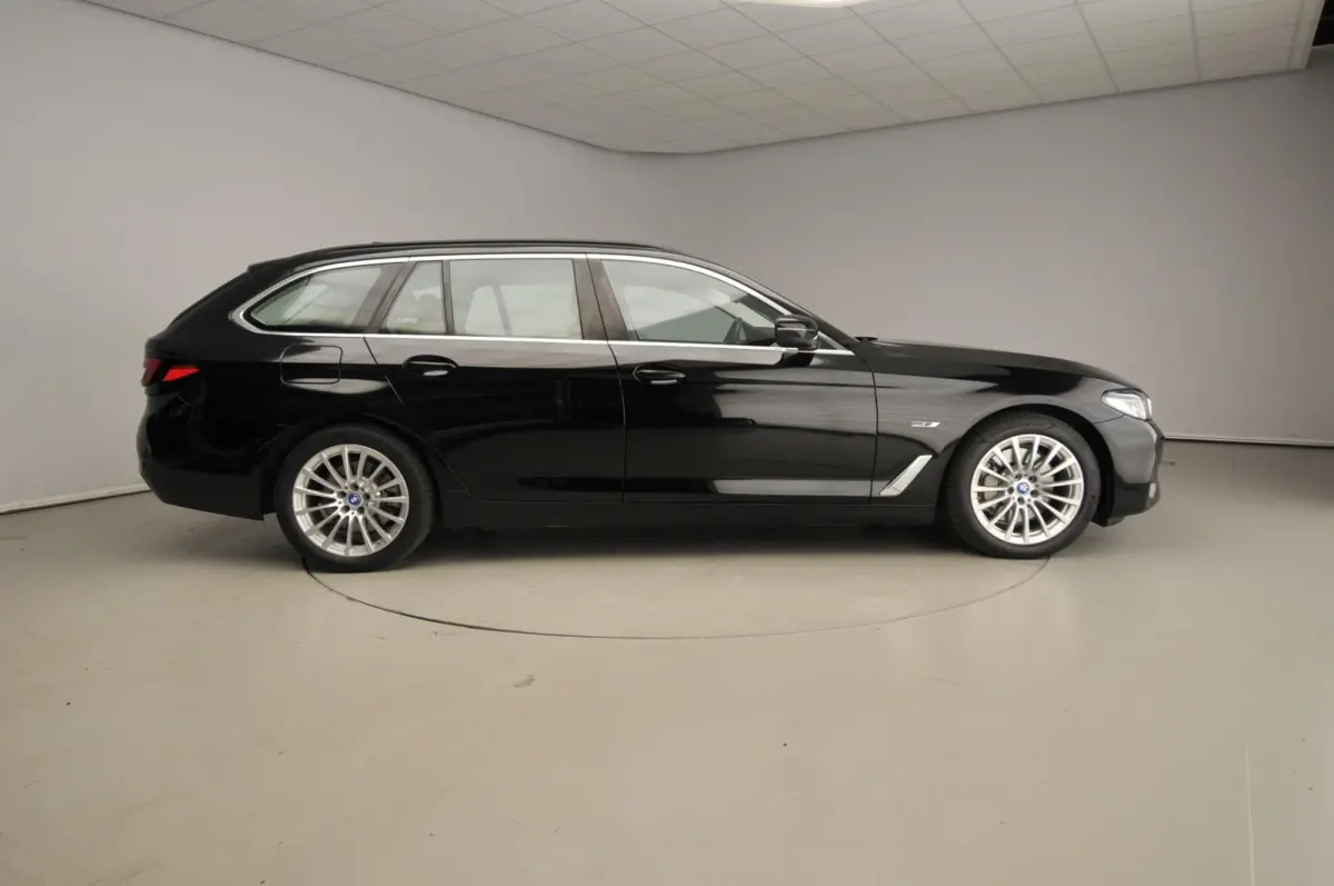 530e | Laserlicht | Leder | Navigatie | Comfortzetels | Clima | PDC | DAB | Alu 18 inch