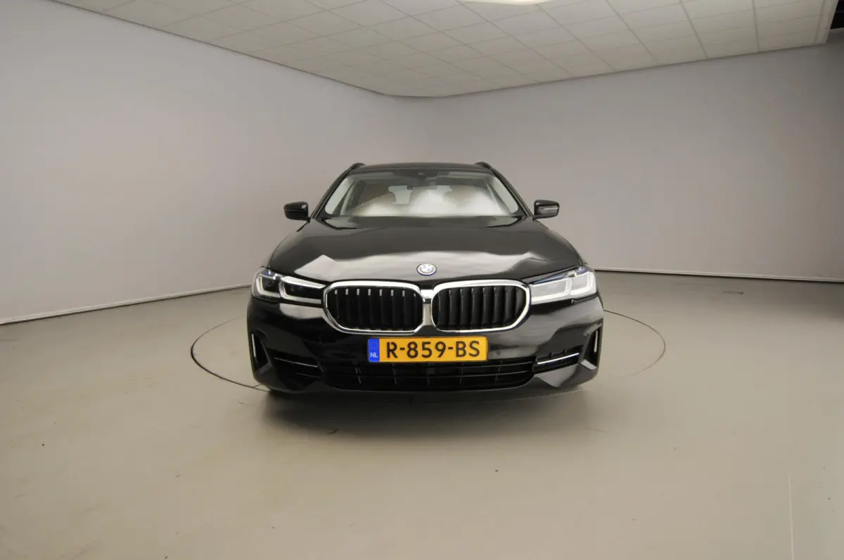 530e | Laserlicht | Leder | Navigatie | Comfortzetels | Clima | PDC | DAB | Alu 18 inch