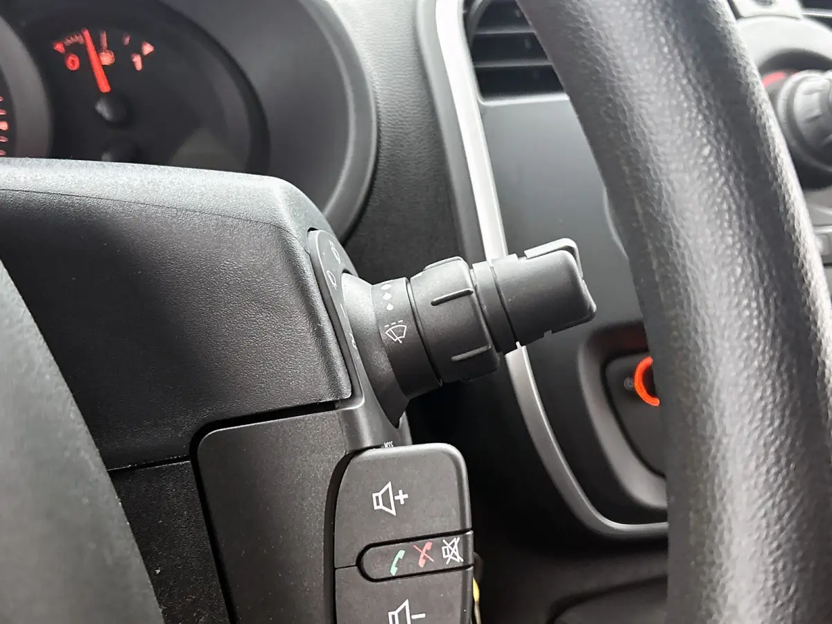1.5 DCi Euro6 75PK Energy Comfort Airco / Navigatie / Pdc. / Radio multimedia / Apk 01-2027