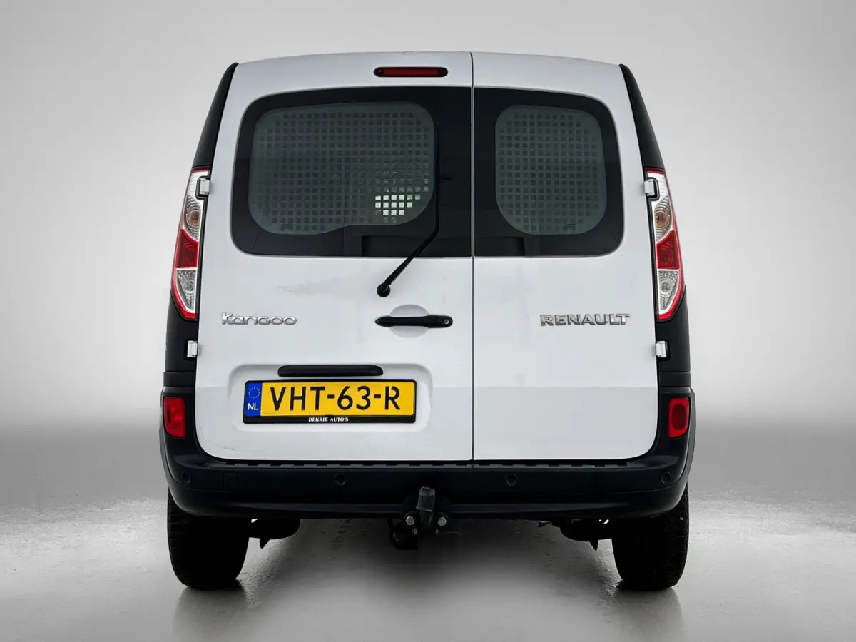 1.5 DCi Euro6 81PK Comfort / Schuifdeur+Raam / Trekhaak / Airco / Pdc./ Navigatie / Radio multimedia / Apk 01-2027