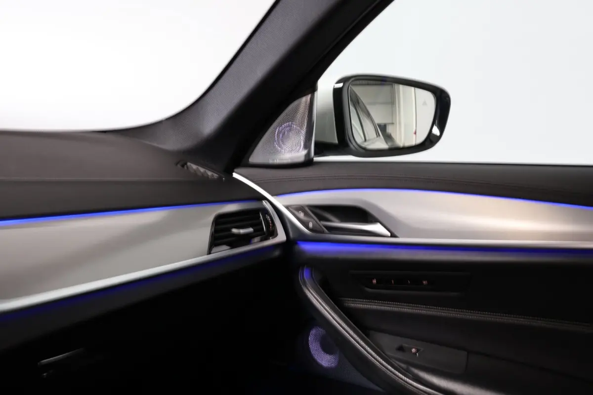 530e Sport Line | Bowers & Wilkins | massage | head-up | softclose | schuifkanteldak | stoelkoeling | adap. cruise