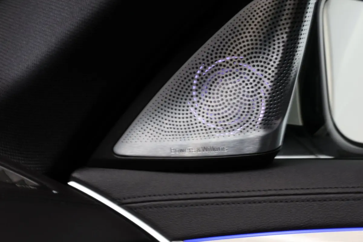 530e Sport Line | Bowers & Wilkins | massage | head-up | softclose | schuifkanteldak | stoelkoeling | adap. cruise