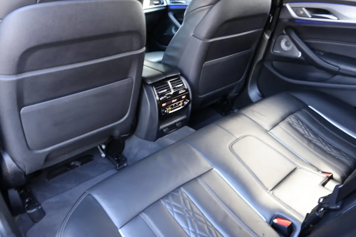 530e Sport Line | Bowers & Wilkins | massage | head-up | softclose | schuifkanteldak | stoelkoeling | adap. cruise