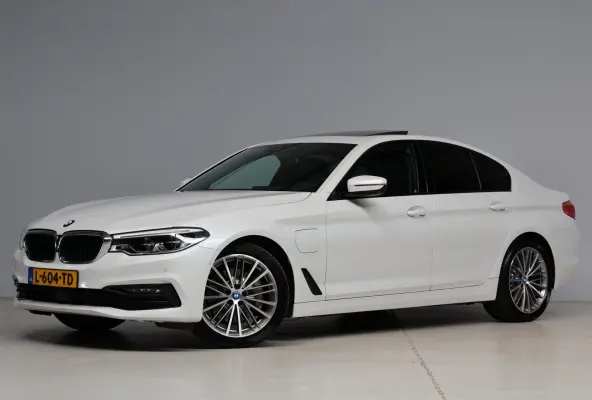 530e Sport Line | Bowers & Wilkins | massage | head-up | softclose | schuifkanteldak | stoelkoeling | adap. cruise