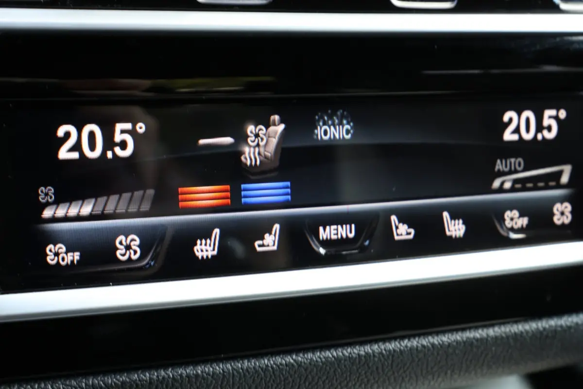 530e Sport Line | Bowers & Wilkins | massage | head-up | softclose | schuifkanteldak | stoelkoeling | adap. cruise