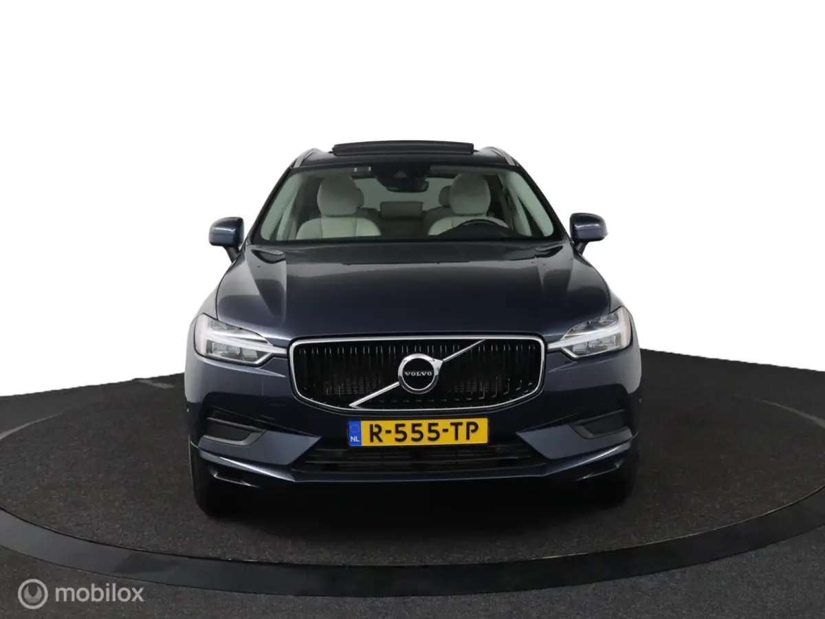 2.0 T6 AWD Momentum | Keyless | BLISS | Verwarmbare stoelen & Stuurwiel | Harman Kardon | Camera