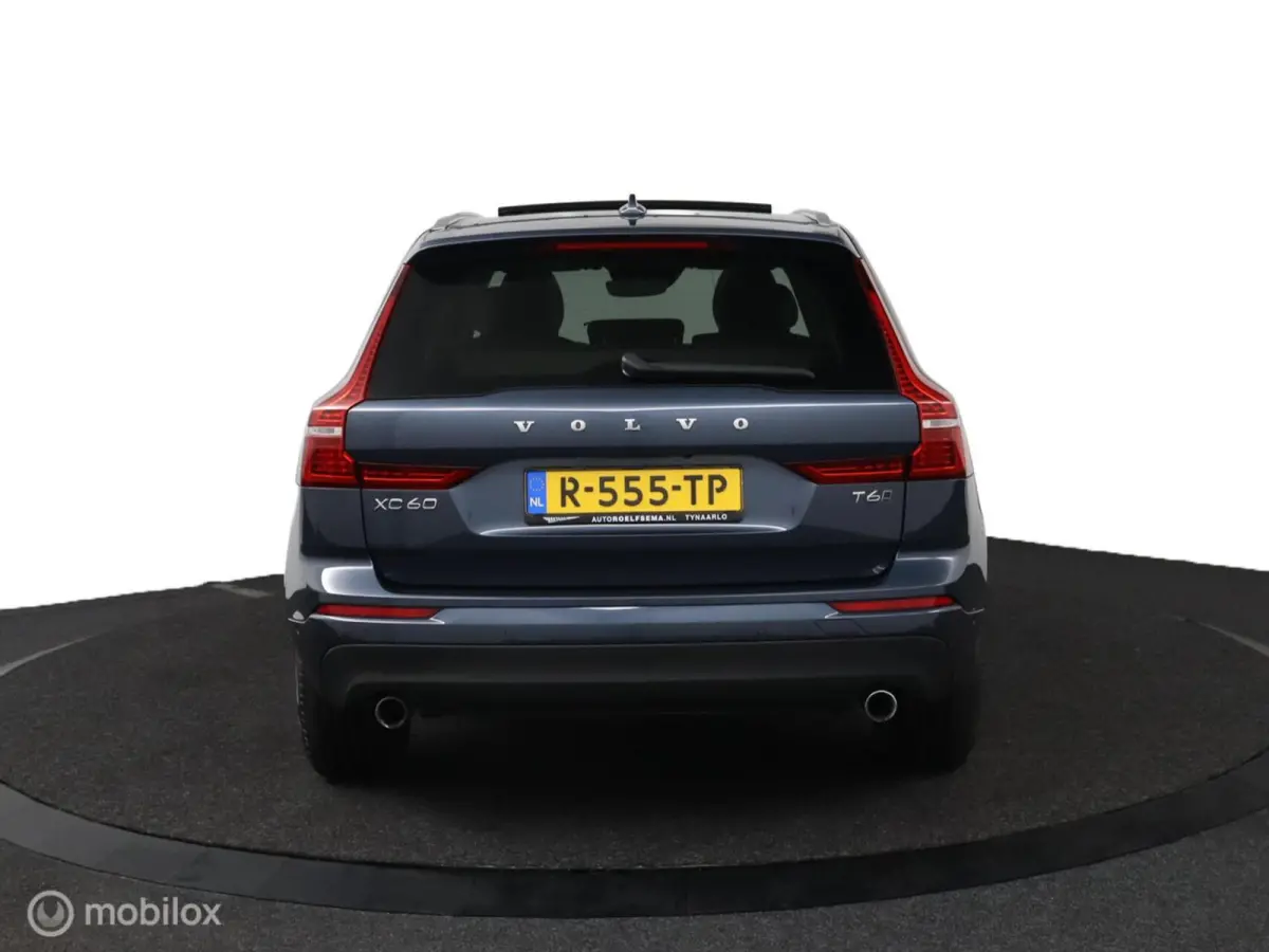 2.0 T6 AWD Momentum | Keyless | BLISS | Verwarmbare stoelen & Stuurwiel | Harman Kardon | Camera