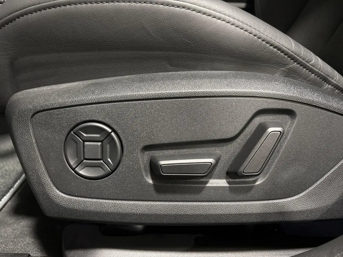 50 TFSI e quattro S edition 299 PK | S-line | Navigatie | Bang & Olufsen | Panoramadak | Assistentiepakket tour | Achteruitrijcamera | Stoelverwarming | Matrix-LED koplampen | Audi virtual c