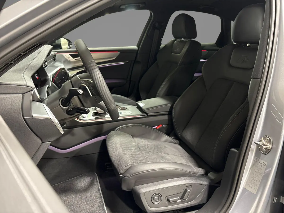 50 TFSI e quattro S edition 299 PK | S-line | Navigatie | Bang & Olufsen | Panoramadak | Assistentiepakket tour | Achteruitrijcamera | Stoelverwarming | Matrix-LED koplampen | Audi virtual c