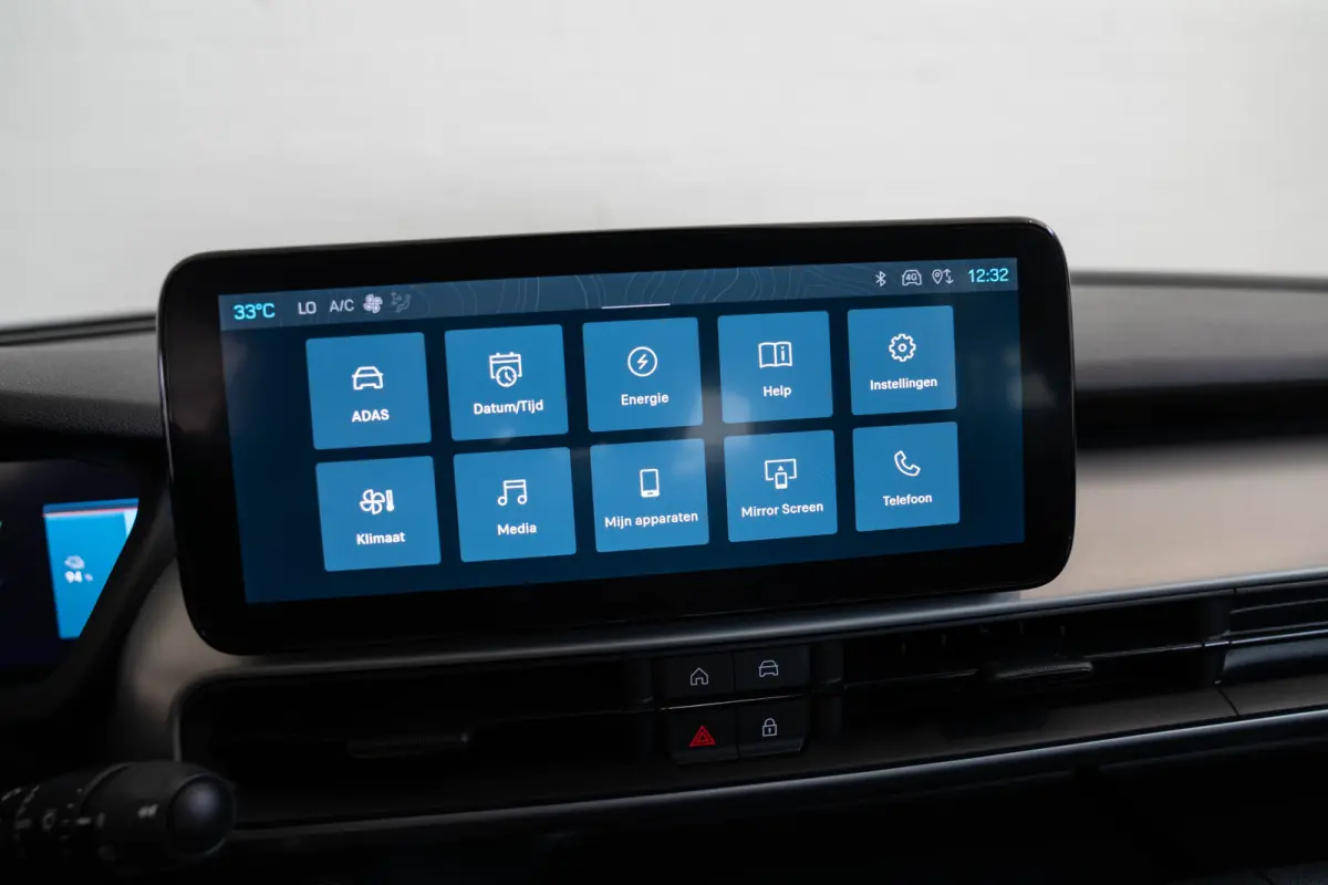 Summit 54 kWh | SOH 97% | Camera | Apple Carplay & Android Auto | Climate Controle | Keyless | Parkeersensoren |