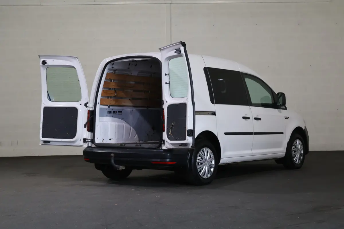 2.0 TDI 102pk L1 H1 Airco Navigatie Trekhaak