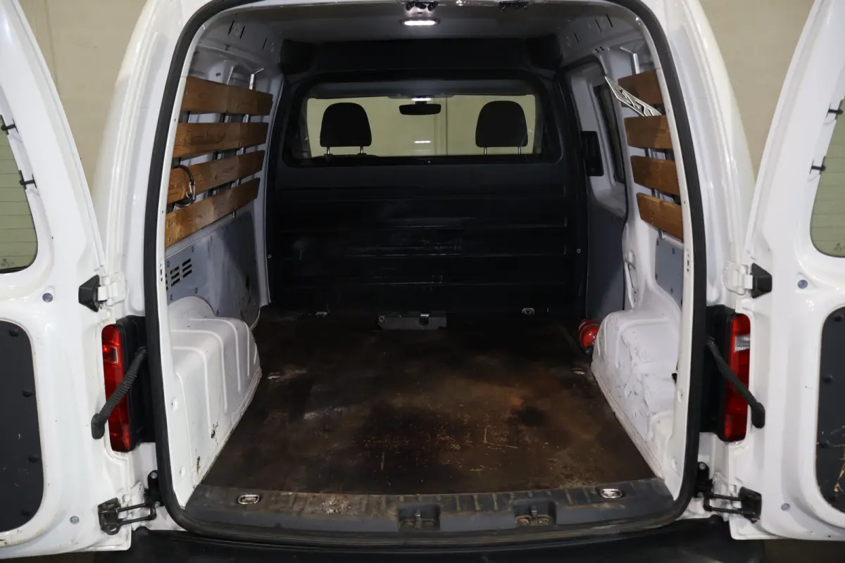 2.0 TDI 102pk L1 H1 Airco Navigatie Trekhaak
