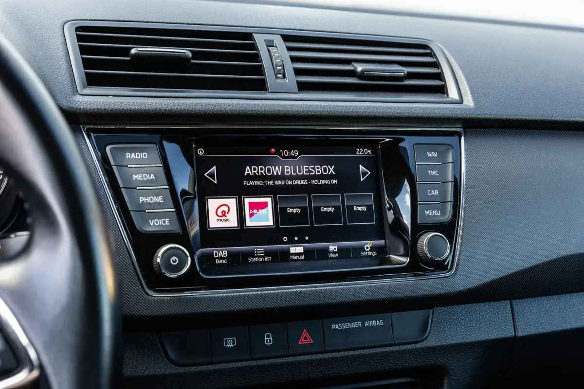 1.0 TSI 95pk Ambition | Sensoren achter | App Connect | Cruise Control | Airco