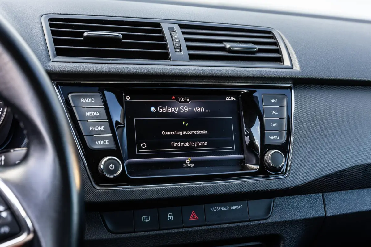 1.0 TSI 95pk Ambition | Sensoren achter | App Connect | Cruise Control | Airco