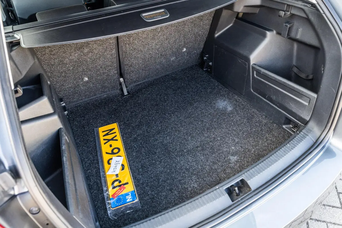 1.0 TSI 95pk Ambition | Sensoren achter | App Connect | Cruise Control | Airco