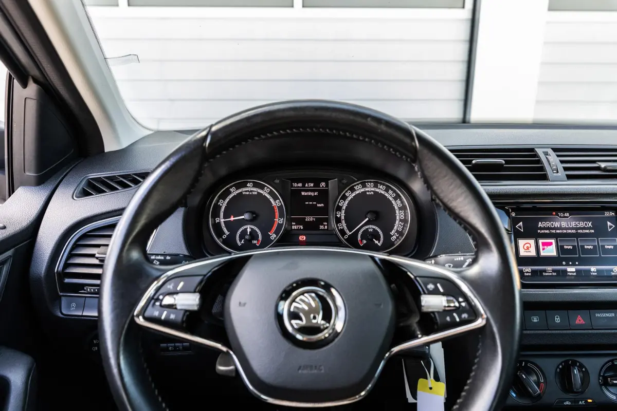 1.0 TSI 95pk Ambition | Sensoren achter | App Connect | Cruise Control | Airco