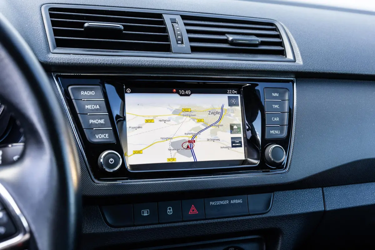 1.0 TSI 95pk Ambition | Sensoren achter | App Connect | Cruise Control | Airco